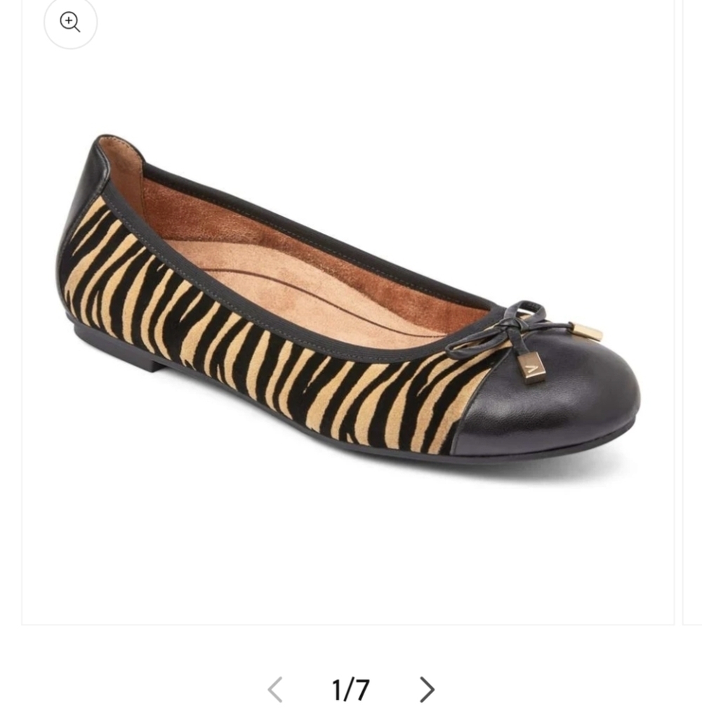 Vionic,Minna Tiger Stripe Black and Tan Flats,Size 7